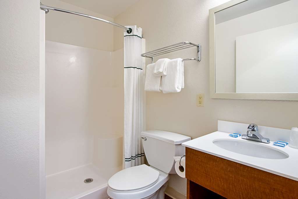Birch Hill Suites Kansas City - Independence Phòng bức ảnh