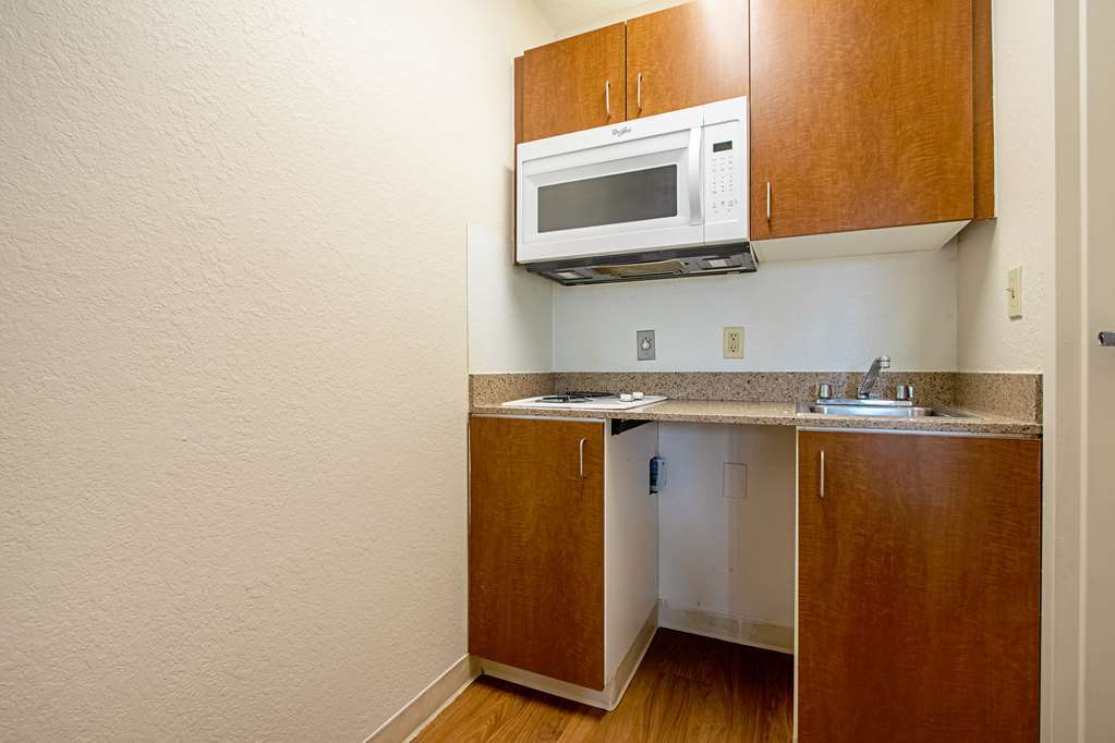 Birch Hill Suites Kansas City - Independence Phòng bức ảnh
